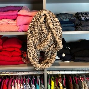 Loft black/tan infinity scarf NWT